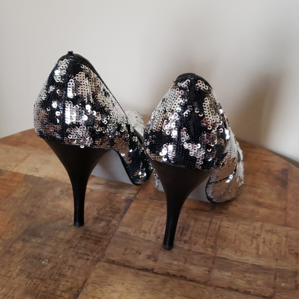 Two lips sequin heels - Picture 3 of 3